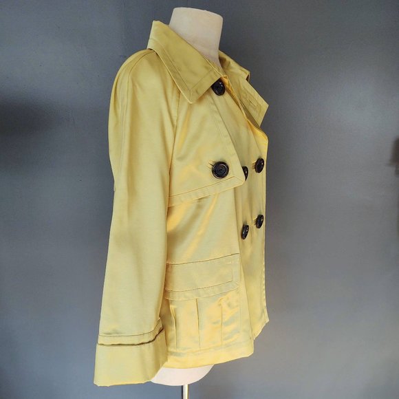 Short yellow trench coat - Picture 2 of 8
